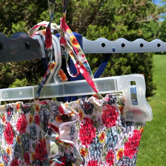 Cute red floral ruffle dress with red waist belt - Picture 3 of 5